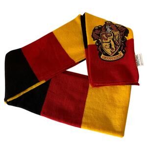 Harry  Potter scarf Gryffindor wizarding universal